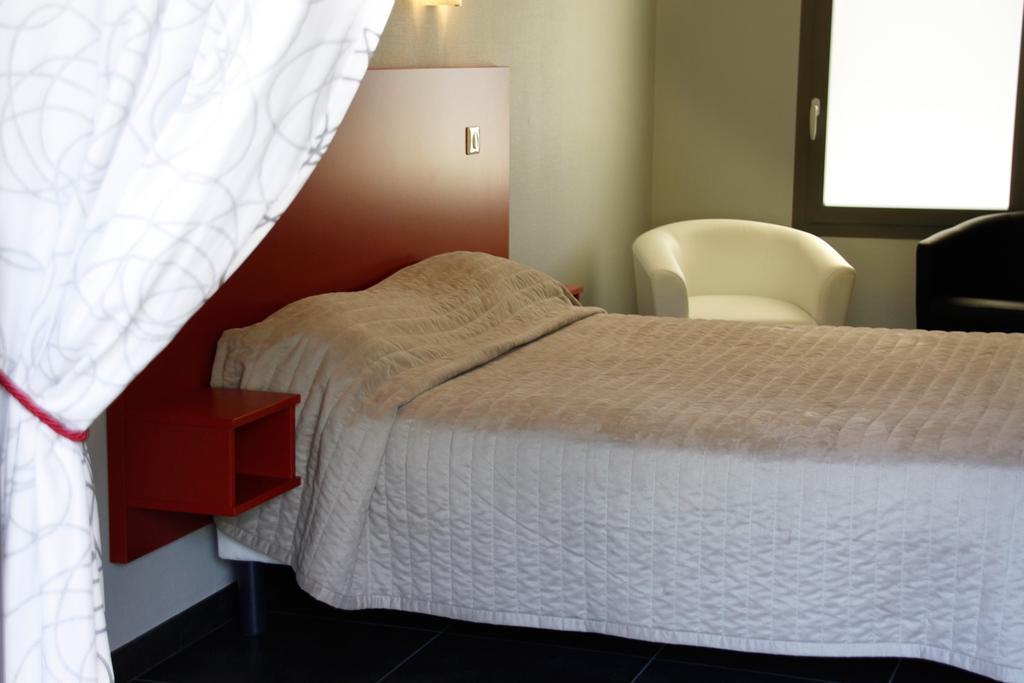 Hotel Relais des Garrigues Grisolles  Exterior foto